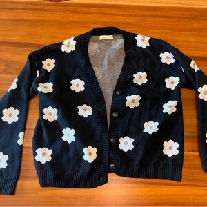 Super cute girls cardigan flower sweater (the commons size XL16-18)